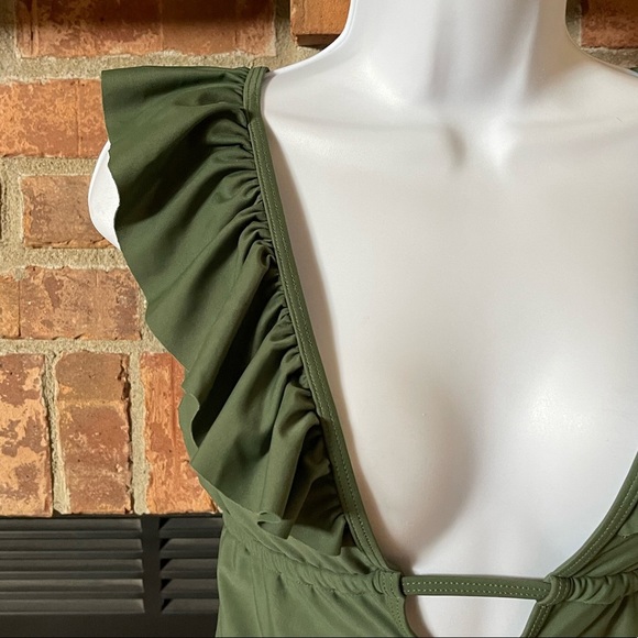 NWT Souqfone Ruffled Green One Piece Swimsuit - Picture 2 of 7